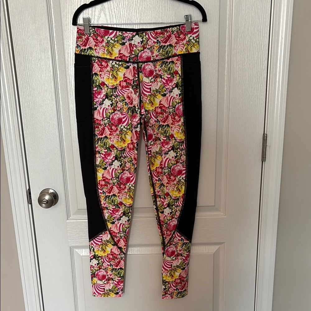 Victoria’s Secret x Mary Katrantzou Total Knockout Leggings